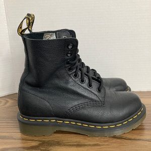 Dr. Martens 1460 PASCAL Black Leather Lace Up Round Toe Ankle Boot Women Size 5